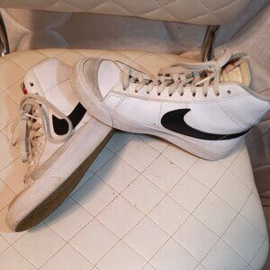 Nike Blazer mid 77